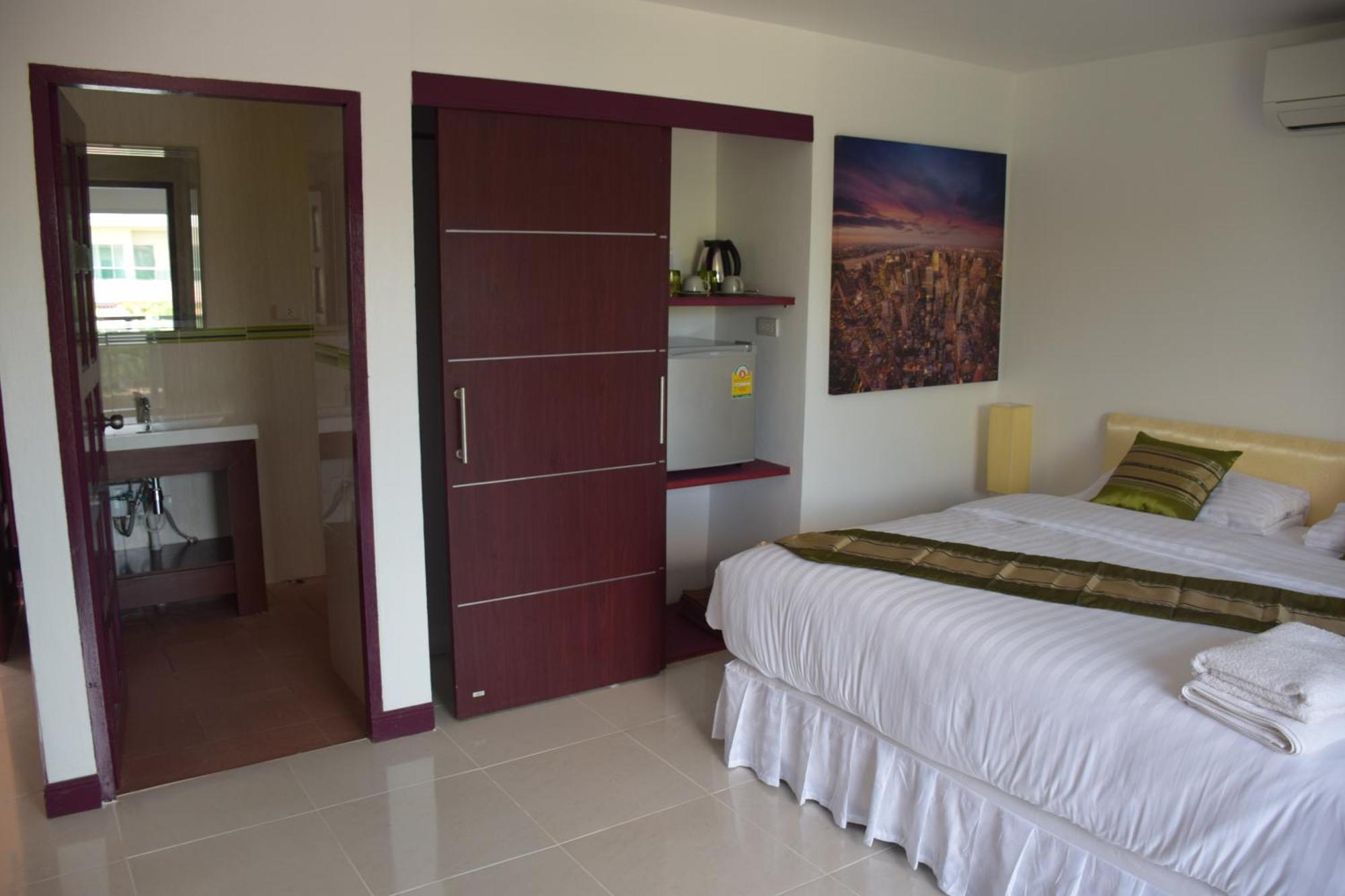 Sumali Villa Sing Buri Zimmer foto