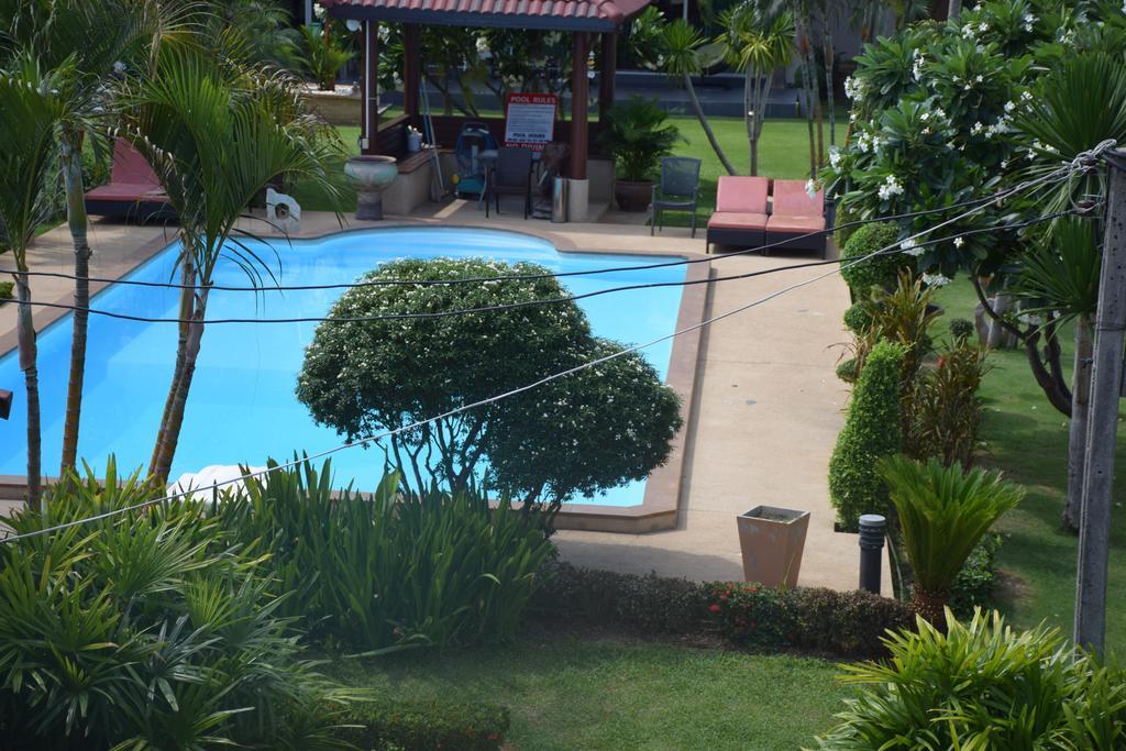 Sumali Villa Sing Buri Exterior foto