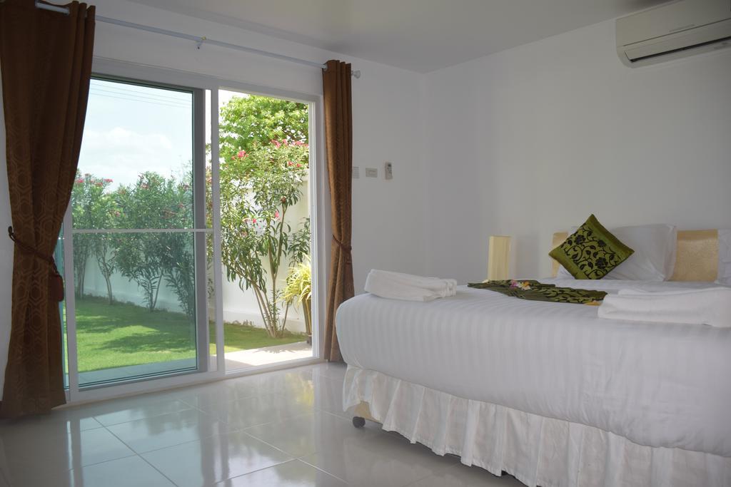 Sumali Villa Sing Buri Exterior foto