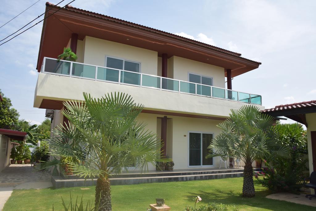 Sumali Villa Sing Buri Exterior foto