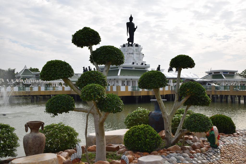 Sumali Villa Sing Buri Exterior foto